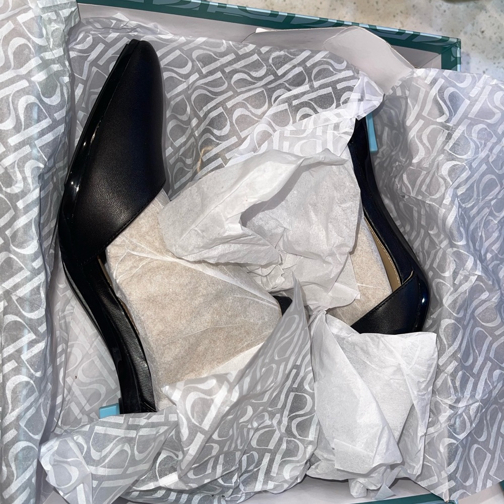Pashion Footwear Coal Leather D’Orsays - 7.5 NWT
